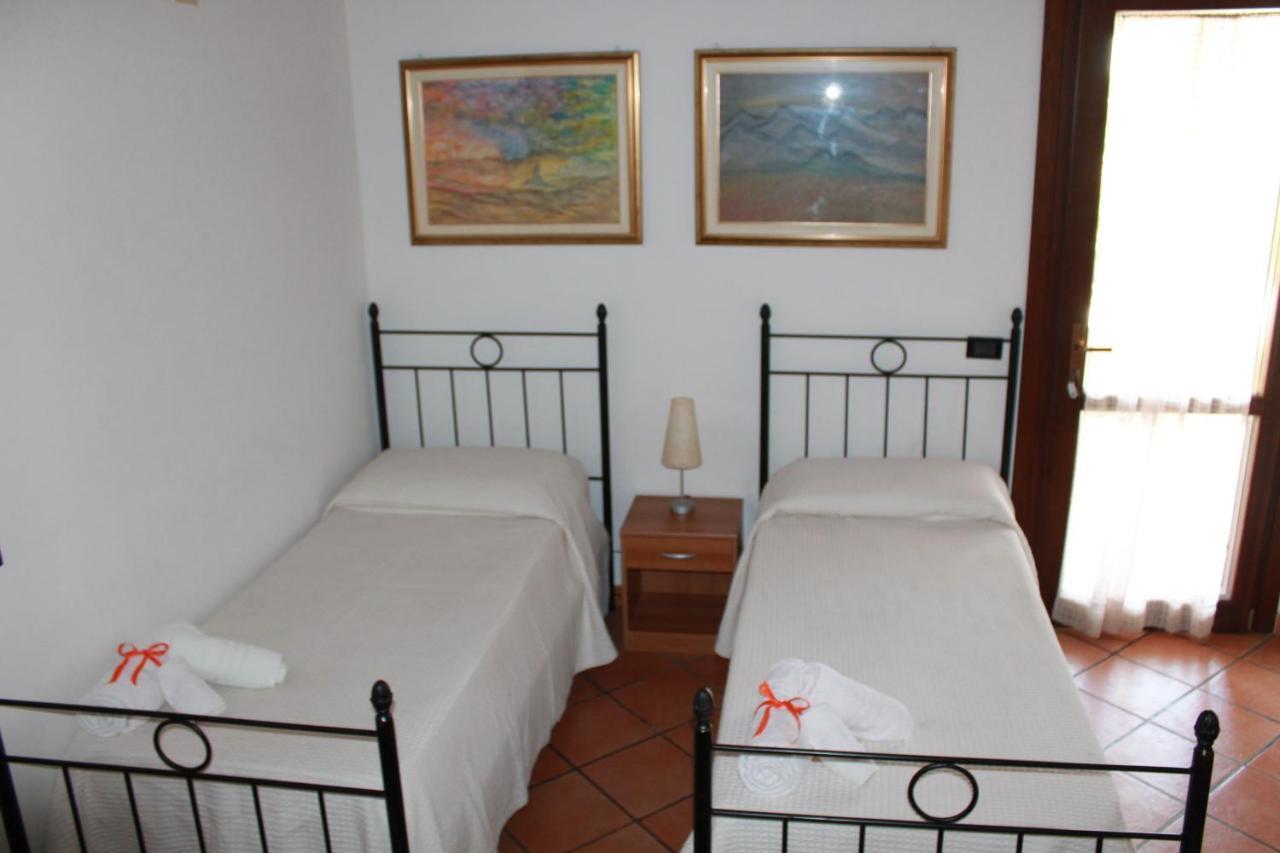 Il Gelso Nero Bed & Breakfast Vittoria Exterior photo
