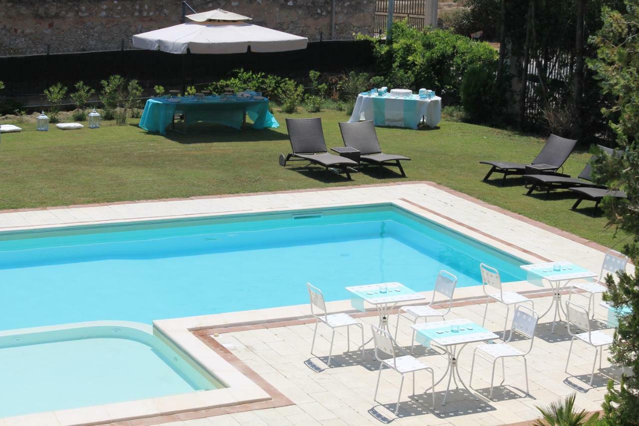 Il Gelso Nero Bed & Breakfast Vittoria Exterior photo